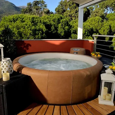 Giovanna Con Terrazza Panoramica, Jacuzzi E Sauna *