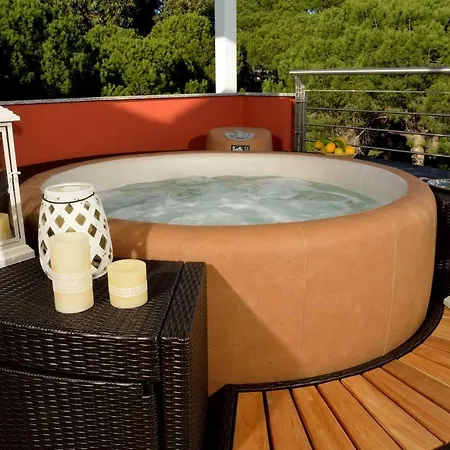 Giovanna Con Terrazza Panoramica, Jacuzzi E Sauna Semesterbostad *