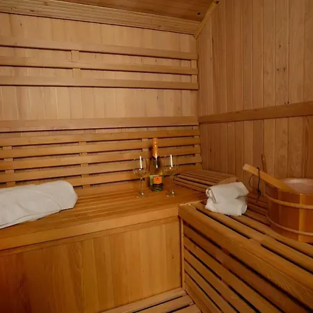 Giovanna Con Terrazza Panoramica, Jacuzzi E Sauna Semesterbostad Loano