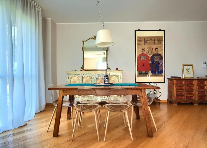 Giovanna Con Terrazza Panoramica, Jacuzzi E Sauna Nyaraló Loano