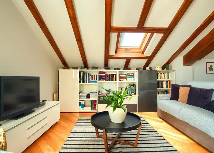 Giovanna Con Terrazza Panoramica, Jacuzzi E Sauna Loano