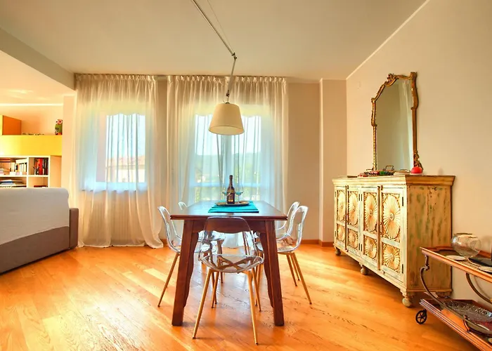 Giovanna Con Terrazza Panoramica, Jacuzzi E Sauna * Loano