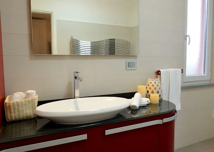 Giovanna Con Terrazza Panoramica, Jacuzzi E Sauna *