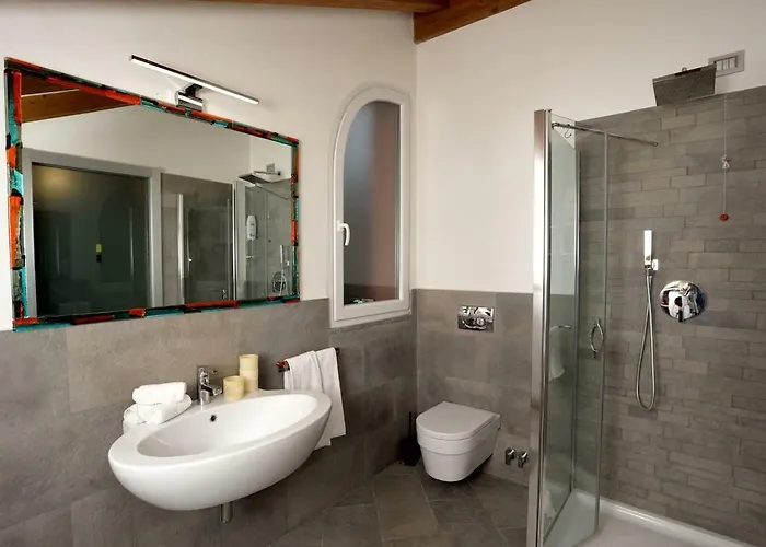 Nyaraló Giovanna Con Terrazza Panoramica, Jacuzzi E Sauna Loano